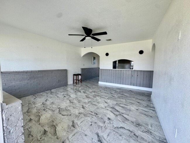 Foto del edificio - 4119 SW 49th St