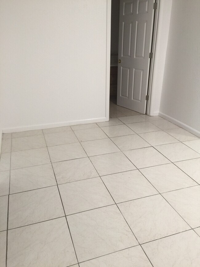 Foto del edificio - 540 25th Ave