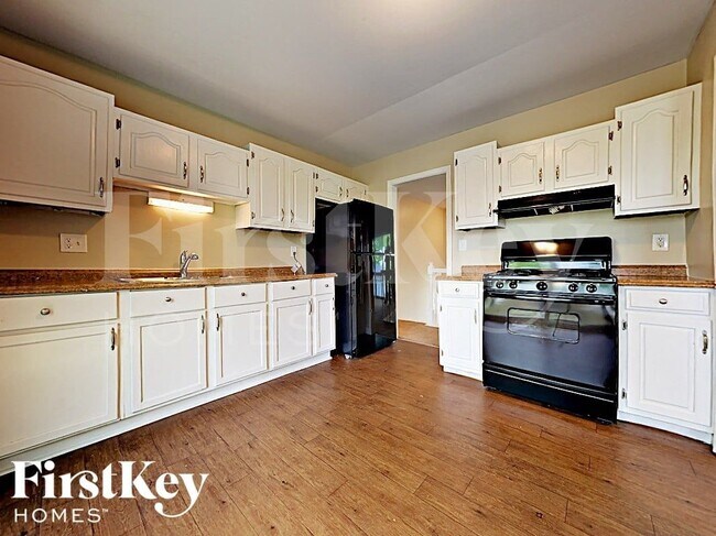 Foto del edificio - 1838 Ashwood Ln