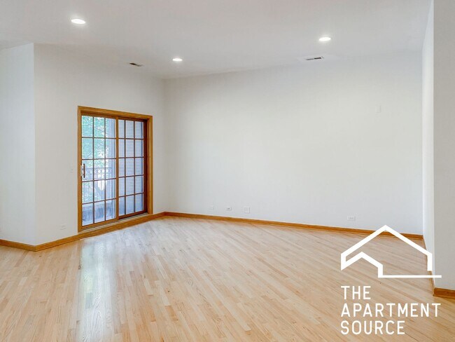 Foto del edificio - 3338 N Sheffield Ave