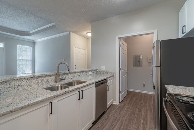 Building Photo - The Berkeley At Southpoint