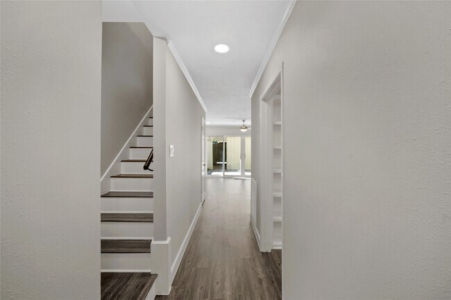 Foto del edificio - 2218 Winrock Blvd