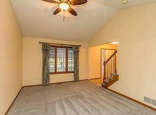 Building Photo - 2510 Scenic Valley Dr
