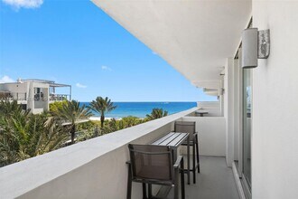 Building Photo - 9499 Collins Ave