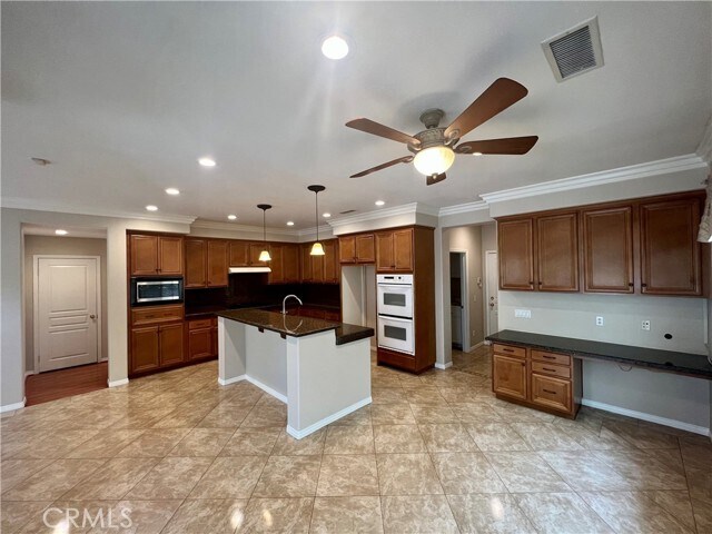Building Photo - 12395 Royal Oaks Dr