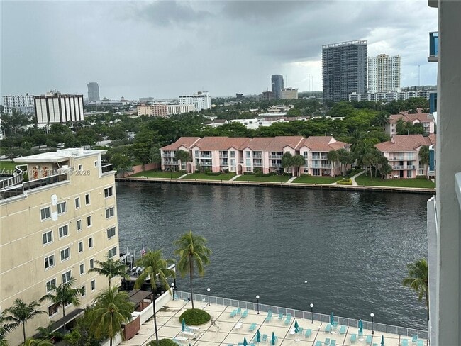 Foto del edificio - 3800 S Ocean Dr