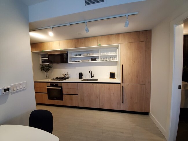 Building Photo - 5058 Joyce St