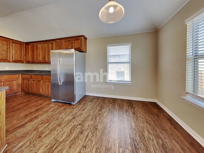 Foto del edificio - 213 Rawhide St