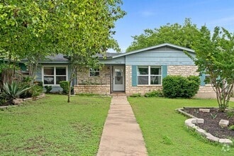 Building Photo - 1422 Yorkshire Dr