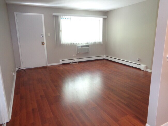 Building Photo - 8640 S 82nd Ct