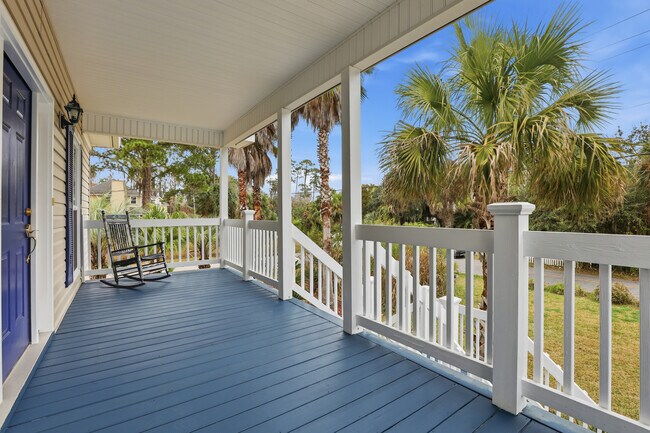 Foto del edificio - Lowcountry living on beautiful Whitemarsh Island