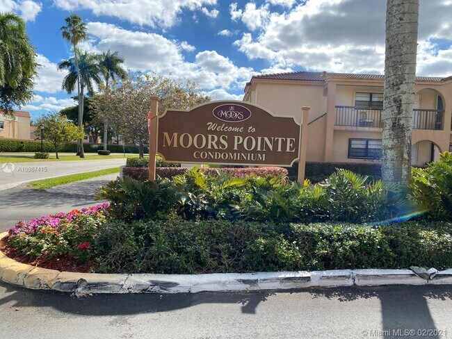 Foto del edificio - 18310 Mediterranean Blvd