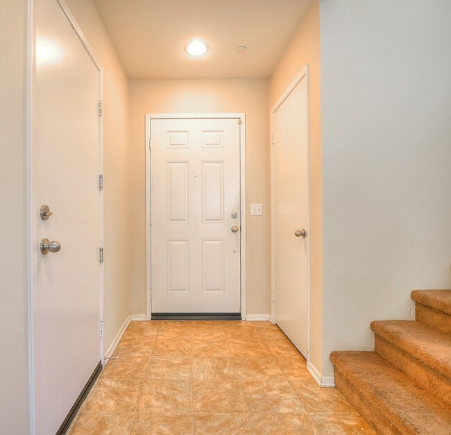 Building Photo - 34212 Woodmont