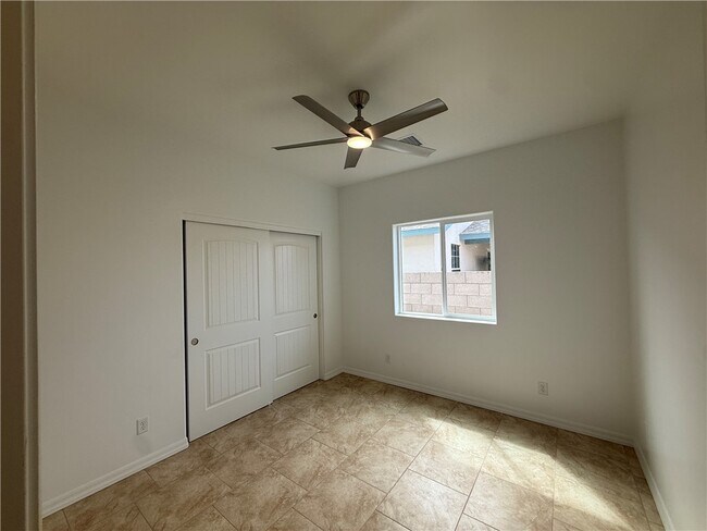 Foto del edificio - 3591 N Verdugo Rd