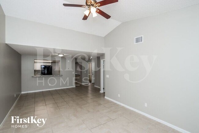 Foto del edificio - 1739 Goldfinch Ct