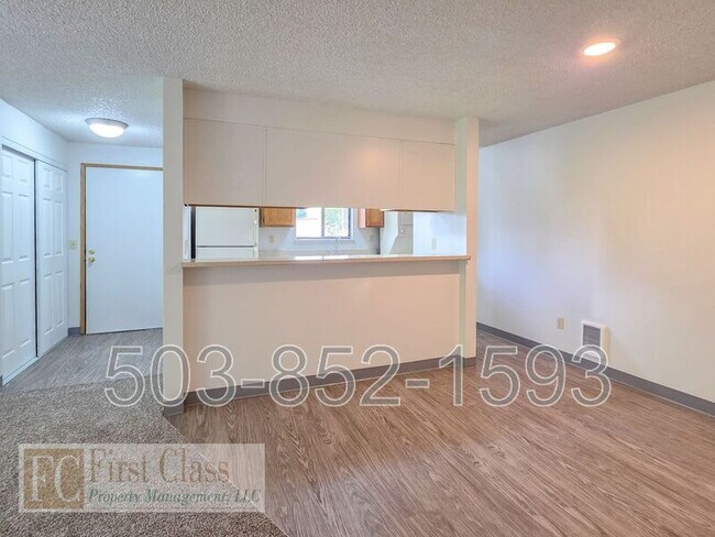 Foto del edificio - 4832 SW Murray Blvd