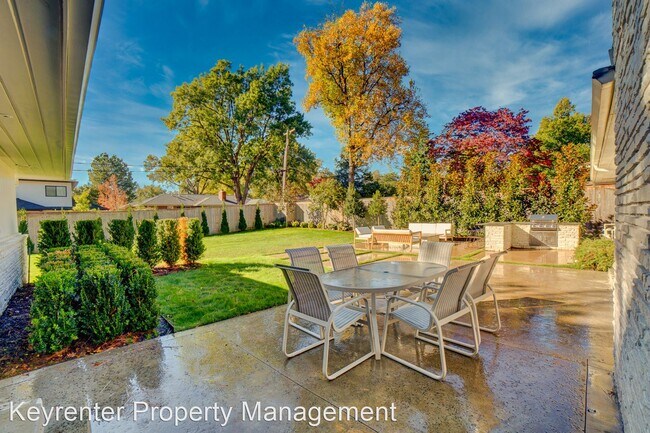 Foto del edificio - 3 br, 3 bath House - 2862 E 36th Place