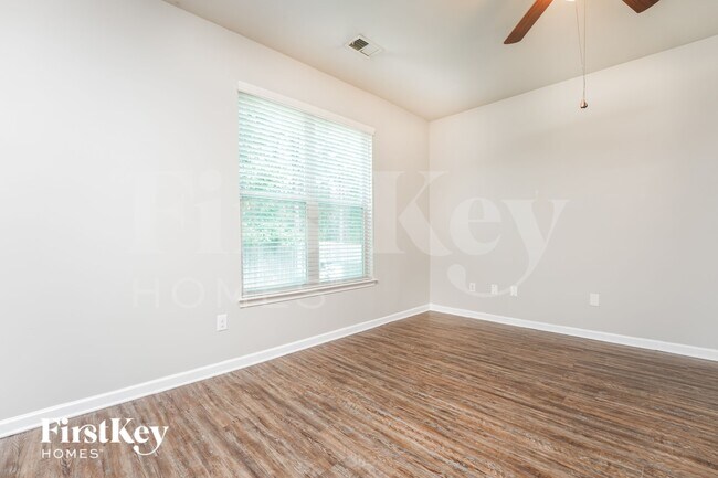 Foto del edificio - 5493 Union Hill Ct