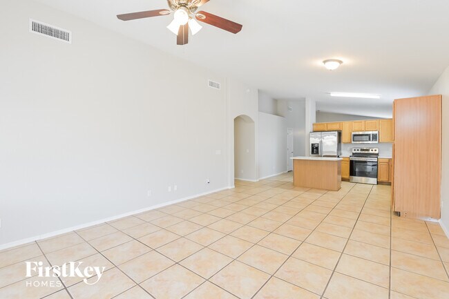 Foto del edificio - 3054 S Vaughn Dr