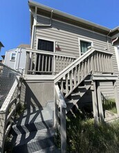 Building Photo - 812 20th St Building Photo - 812 20th St