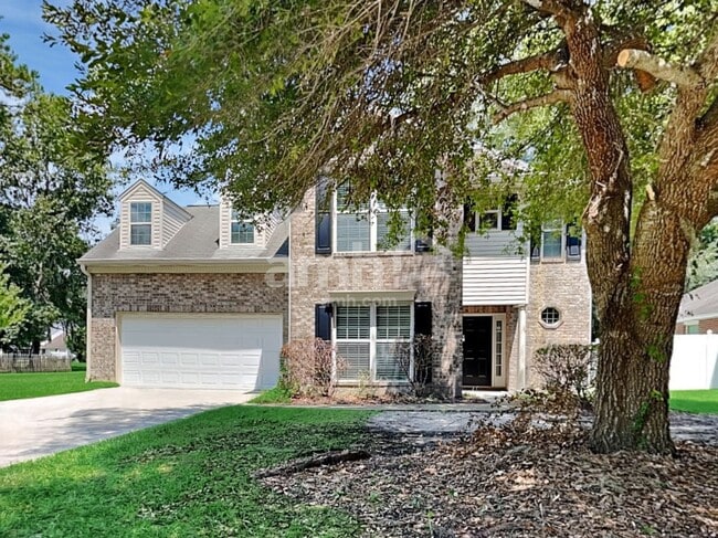 Building Photo - 130 Parkview Rd