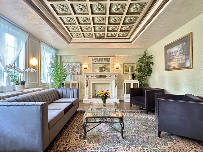 Foto del edificio - 4532 N Ashland Ave