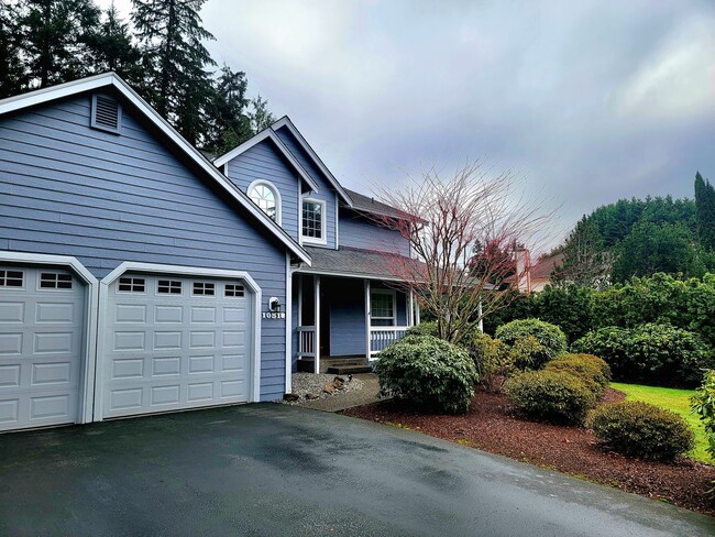 Building Photo - Gorgeous, Spacious 4 bed Home, CK Schools,...