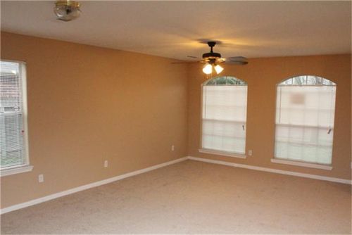 Building Photo - 18407 Willow Moss Dr