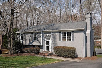Building Photo - 1620 Poes Ln