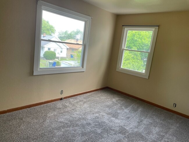 Photo - BrooklineAve2416 Apartment