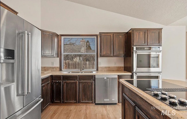 Building Photo - 11147 W Highmont Dr