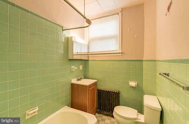 Building Photo - 1931 S 21st St