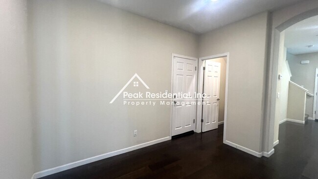Foto del edificio - Updated 3bd/2.5ba Home near Cosumnes River...
