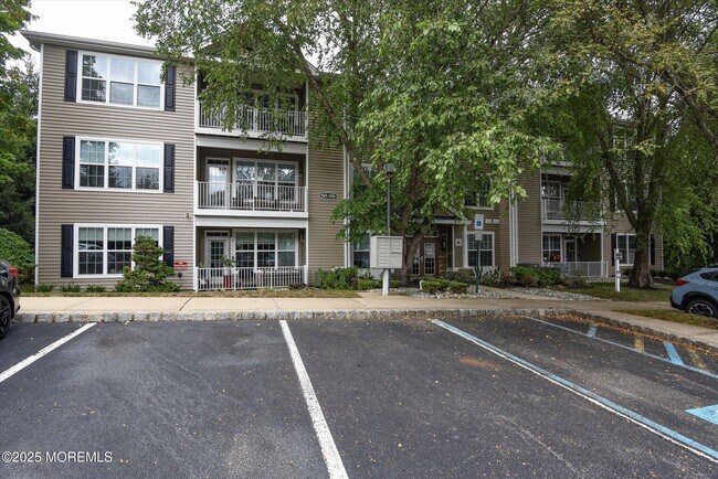 Foto del edificio - 594 St Andrews Pl