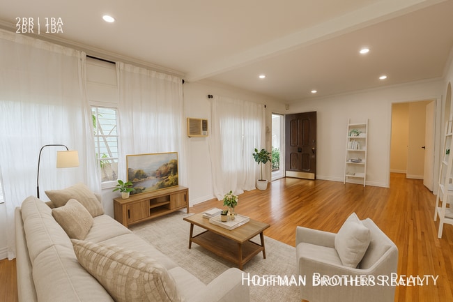 Building Photo - 523 S Coronado St