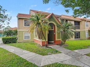 Building Photo - 437 Fountainhead Cir