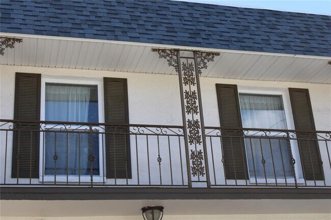 Foto del edificio - 5420 Central Ave