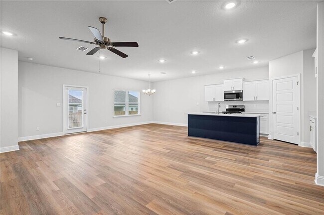 Building Photo - 7307 Hawkins Mnr