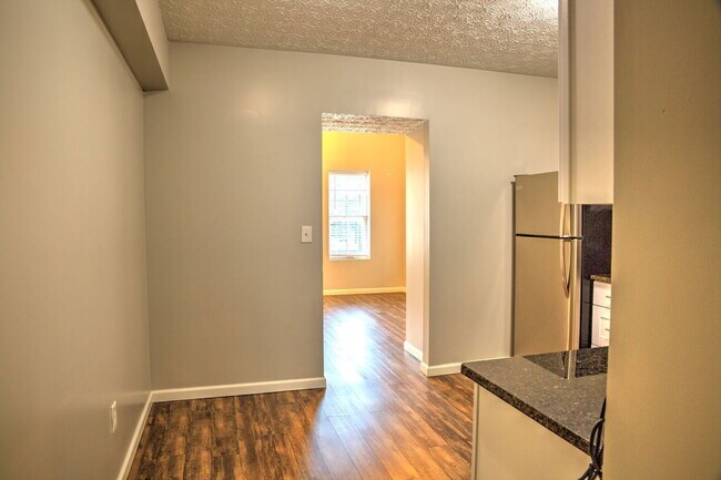 Foto del edificio - 1661 N Pearl St