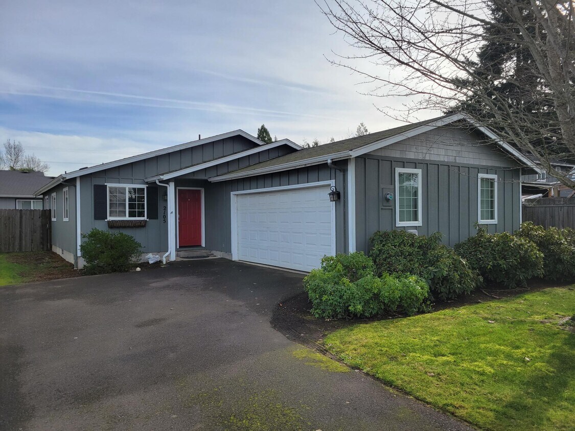 Primary Photo - 2105 S Bertelsen Rd