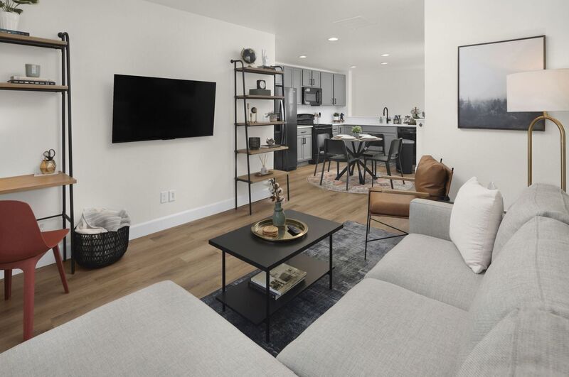 Foto principal - 8156 E 33rd Ave