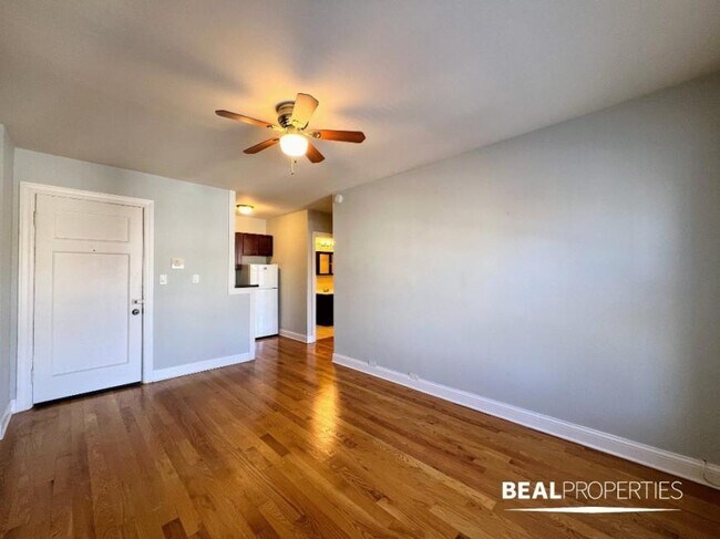 Foto del edificio - 1 bedroom in CHICAGO IL 60657