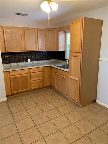 Foto del edificio - 1615 Woodruff Ln