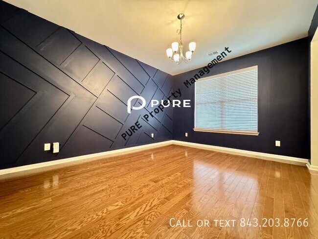 Building Photo - Hickory Ridge 3 Bedroom!