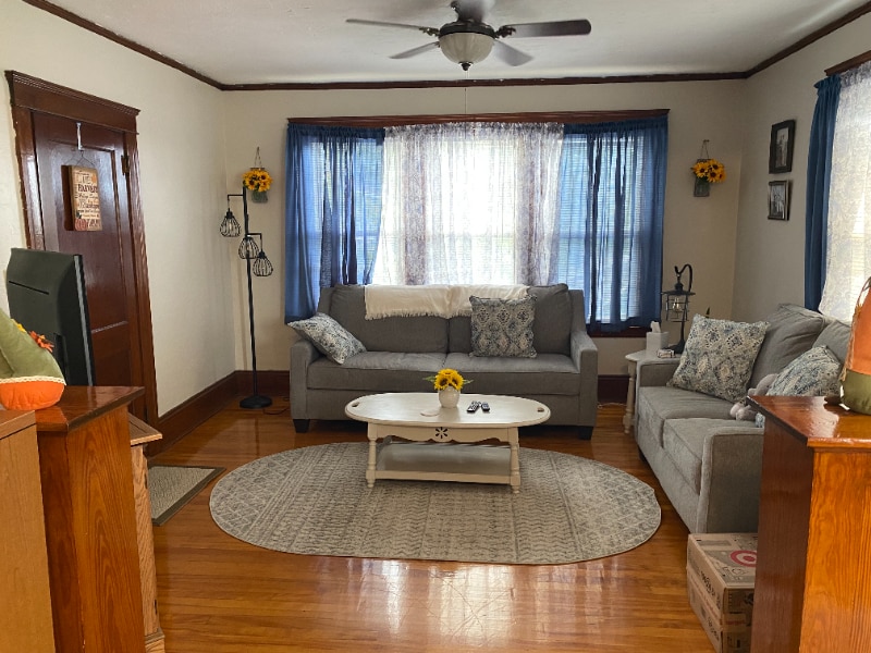 Primary Photo - 52 Pilgrim Ave