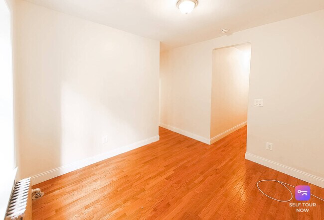 Building Photo - 517 W 169th St