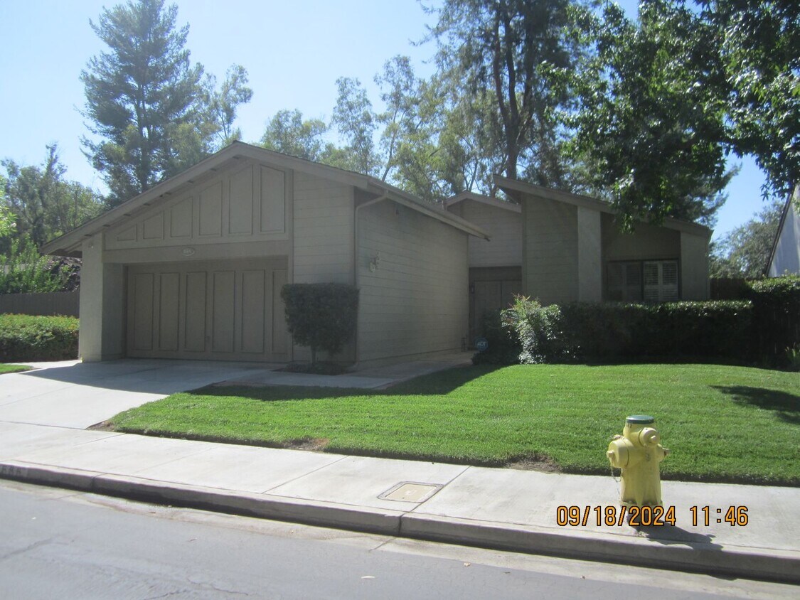 Primary Photo - SPACIOUS LUXURY CONDO