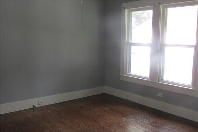 Building Photo - 1309 14th St