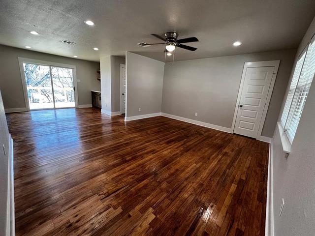 Foto del edificio - 738 Huddleston Dr