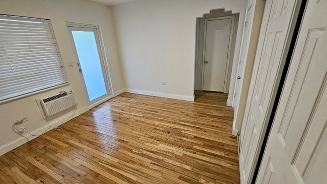 Foto del edificio - 9005 NE 8th Ave